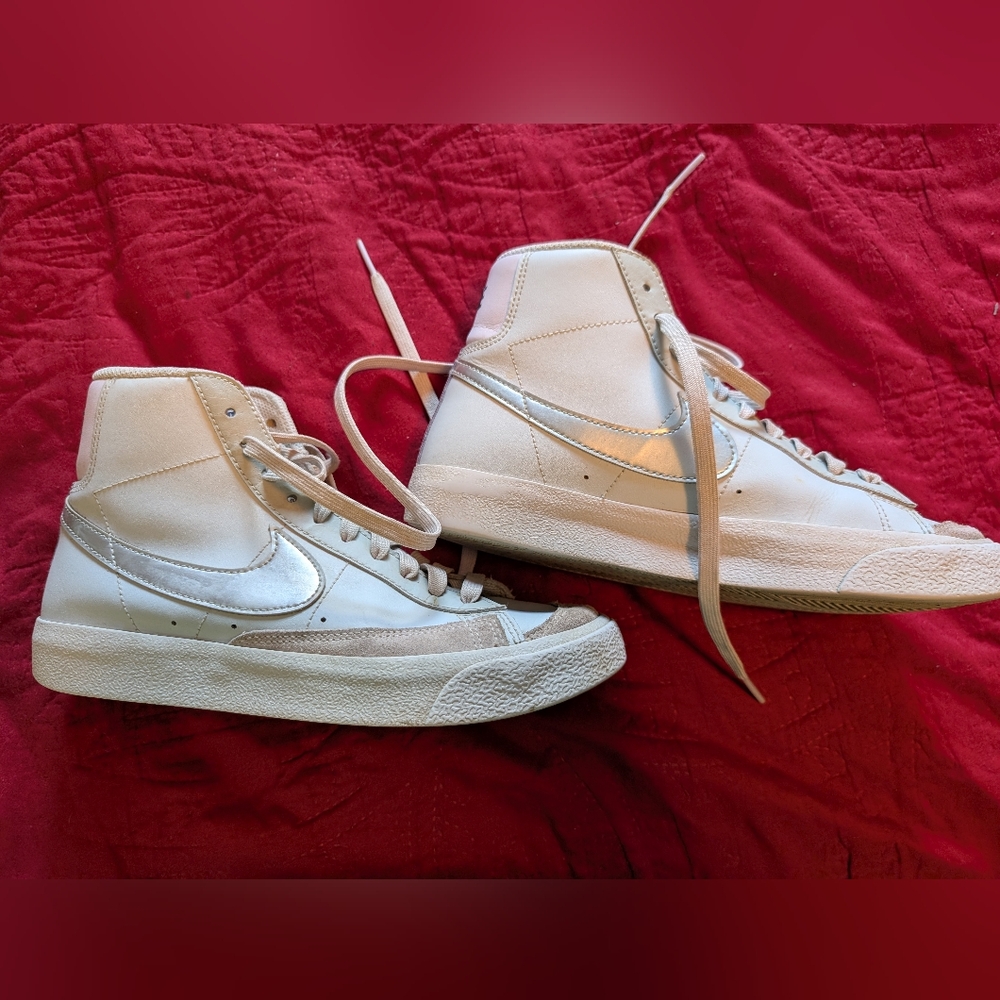 Nike Gray Sneakers